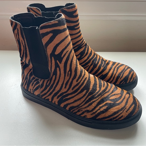 Radical Yes! animal print calf-hair Everything shearling Lined Chelsea Boot 8 38 - Picture 1 of 8